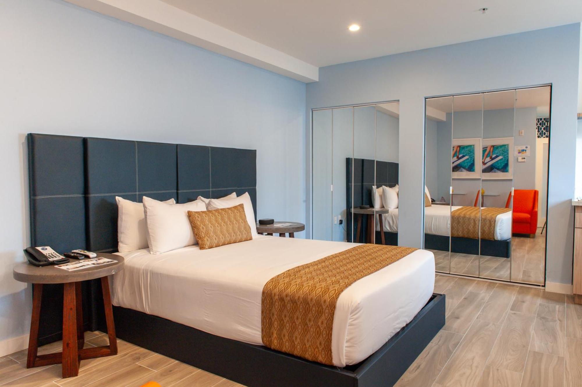 Oceanside Hotel And Suites Miami Beach Exterior foto