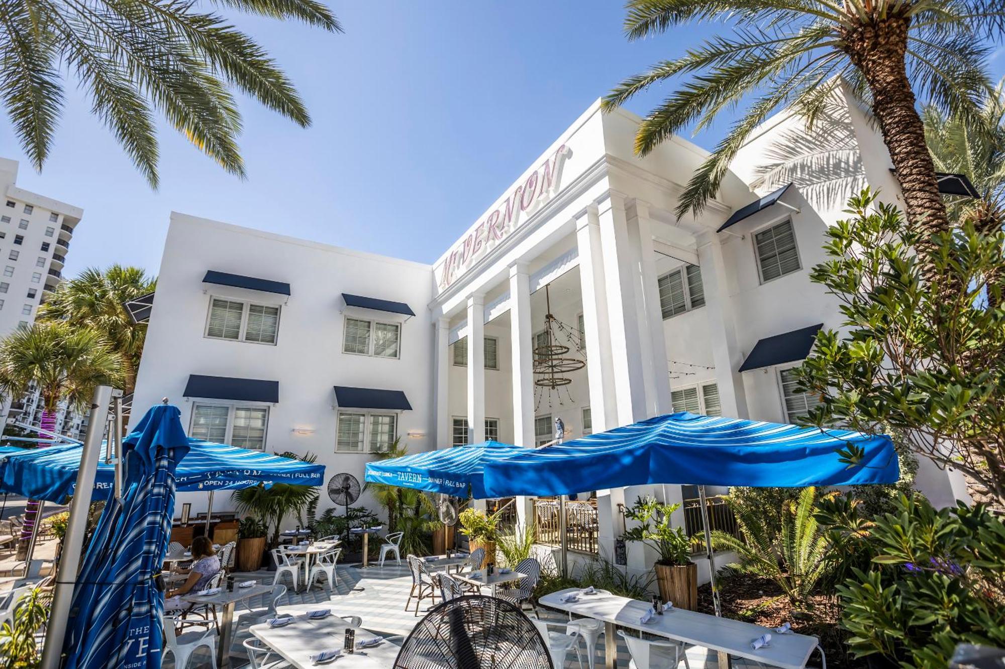 Oceanside Hotel And Suites Miami Beach Exterior foto