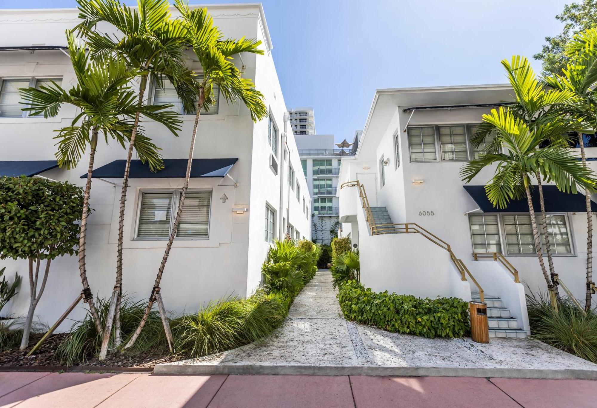 Oceanside Hotel And Suites Miami Beach Exterior foto